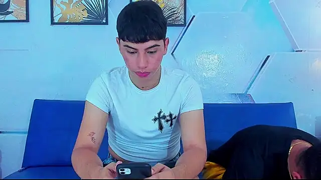 Snapshot of The_boys_at chatting on 10-10-25, 06:07 The boys at online show from 10-10-25, 06:07