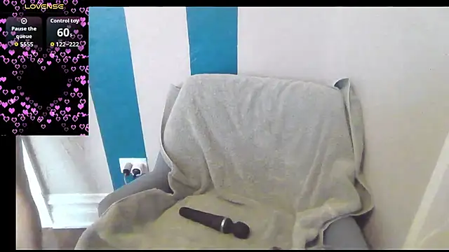 Snapshot of Magical_Milf_MelissaXX chatting on 10-03-25, 02:36 Magical Milf MelissaXX online show from 10-03-25, 02:36