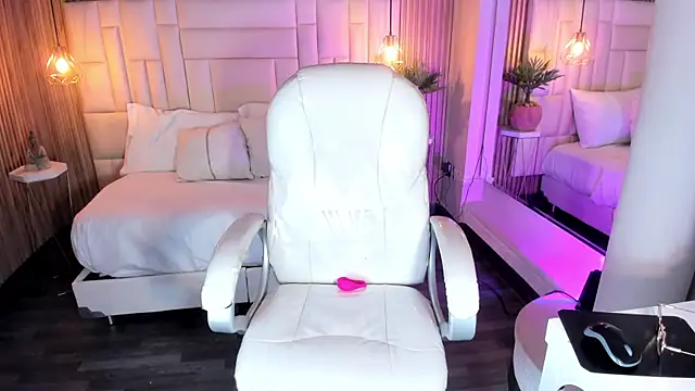 DulceGreem online show from 10-21-25, 11:44