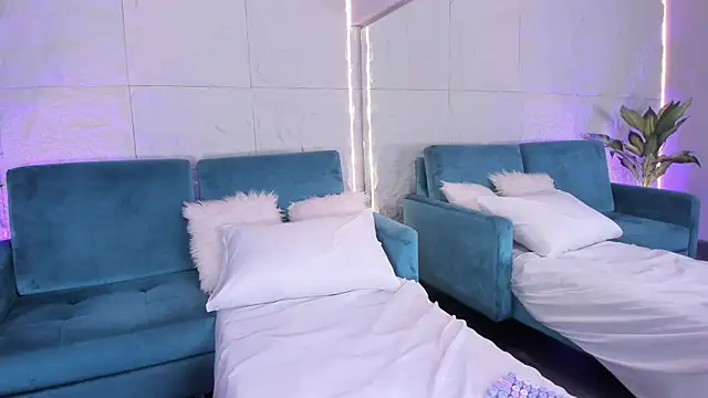 DulceGreem online show from 02-25-26, 07:23