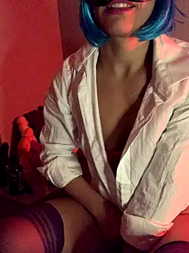 Snapshot of MaskeliParti chatting on 10-19-25, 09:43 MaskeliParti online show from 10-19-25, 09:43