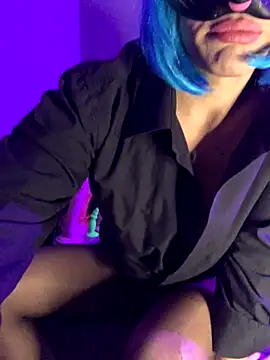 Snapshot of MaskeliParti chatting on 11-22-25, 07:51 MaskeliParti online show from 11-22-25, 07:51