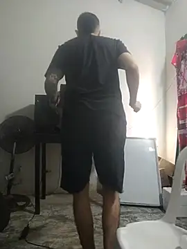 Snapshot of giannis090 chatting on 09-14-25, 08:41 giannis090 online show from 09-14-25, 08:41