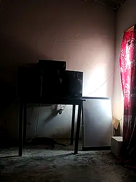 Snapshot of giannis090 chatting on 09-15-25, 08:09 giannis090 online show from 09-15-25, 08:09