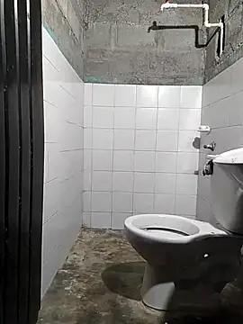 Snapshot of giannis090 chatting on 09-19-25, 08:20 giannis090 online show from 09-19-25, 08:20