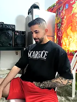 Snapshot of giannis090 chatting on 11-03-25, 07:15 giannis090 online show from 11-03-25, 07:15