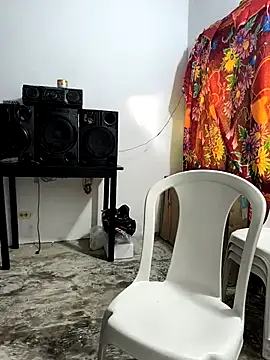 Snapshot of giannis090 chatting on 11-16-25, 09:31 giannis090 online show from 11-16-25, 09:31