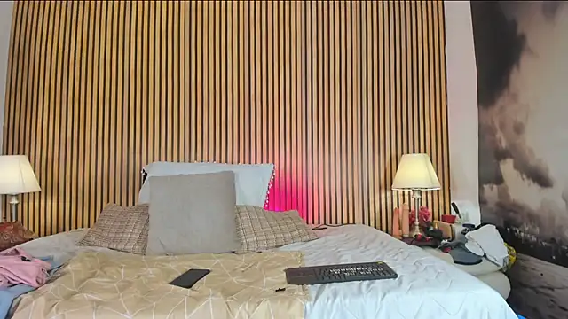 Snapshot of keeyla_stone chatting on 09-23-25, 10:13 keeyla stone online show from 09-23-25, 10:13