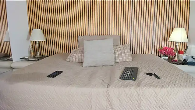 Snapshot of keeyla_stone chatting on 09-27-25, 08:25 keeyla stone online show from 09-27-25, 08:25