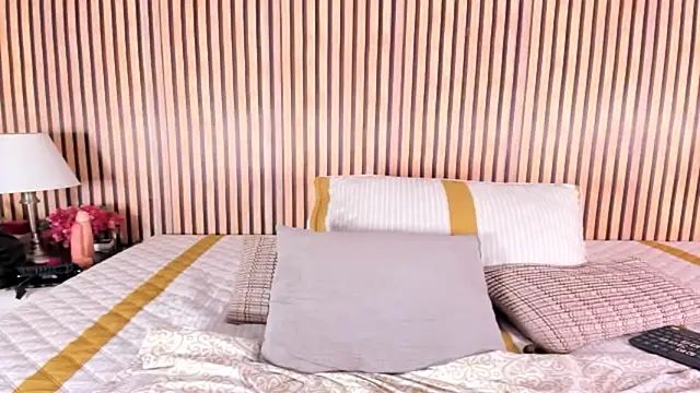 Snapshot of keeyla_stone chatting on 10-16-25, 10:22 keeyla stone online show from 10-16-25, 10:22