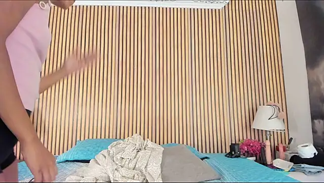 Snapshot of keeyla_stone chatting on 10-28-25, 09:17 keeyla stone online show from 10-28-25, 09:17