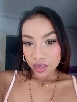 Snapshot of keeyla_stone chatting on 12-01-25, 08:47 keeyla stone online show from 12-01-25, 08:47