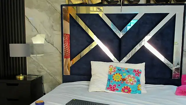 VanessaHard as online show from 01-11-26, 08:03