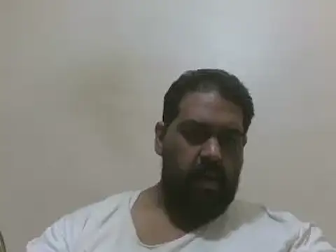 Snapshot of elpoop7305 chatting on 12-17-25, 03:51 elpoop7305 online show from 12-17-25, 03:51