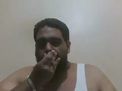 Snapshot of elpoop7305 chatting on 02-13-26, 10:06 elpoop7305 online show from 02-13-26, 10:06