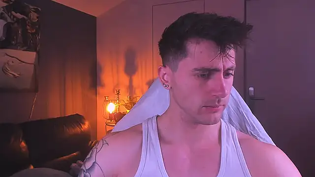 Oscar Miller  online show from 10-11-25, 09:24