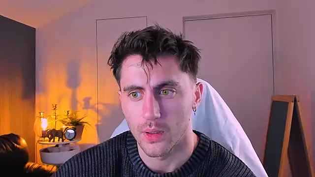 Oscar Miller  online show from 11-16-25, 09:42