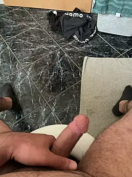 Snapshot of geilheit12 chatting on 09-16-25, 04:08 geilheit12 online show from 09-16-25, 04:08