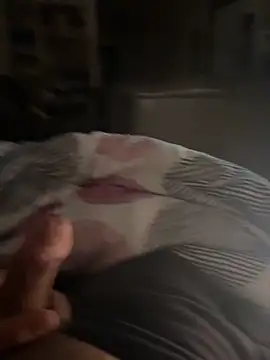 Snapshot of geilheit12 chatting on 09-25-25, 07:39 geilheit12 online show from 09-25-25, 07:39