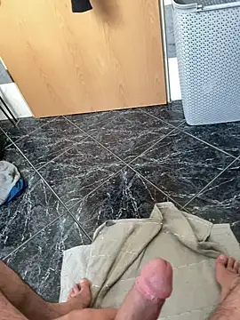 Snapshot of geilheit12 chatting on 10-18-25, 12:06 geilheit12 online show from 10-18-25, 12:06