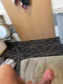 Snapshot of geilheit12 chatting on 10-30-25, 03:35 geilheit12 online show from 10-30-25, 03:35