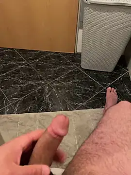 Snapshot of geilheit12 chatting on 11-13-25, 04:17 geilheit12 online show from 11-13-25, 04:17