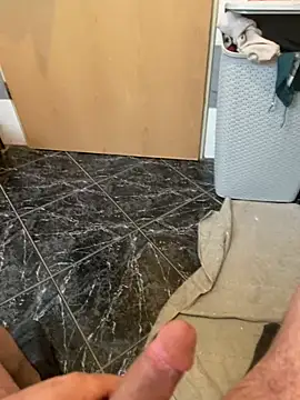 Snapshot of geilheit12 chatting on 02-14-26, 10:12 geilheit12 online show from 02-14-26, 10:12