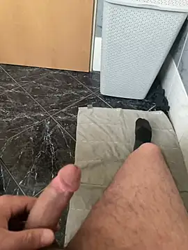 Snapshot of geilheit12 chatting on 03-02-26, 04:14 geilheit12 online show from 03-02-26, 04:14