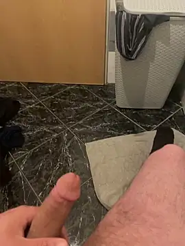 Snapshot of geilheit12 chatting on 03-08-26, 02:15 geilheit12 online show from 03-08-26, 02:15