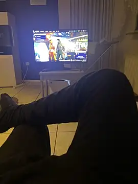 Snapshot of geilheit12 chatting on 03-09-26, 10:14 geilheit12 online show from 03-09-26, 10:14