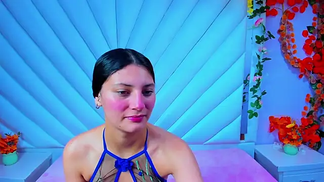 Snapshot of _Luna_Bennett chatting on 10-28-25, 11:47 Luna Bennett online show from 10-28-25, 11:47