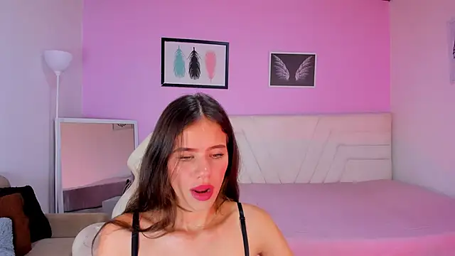 fressittalove01 online show from 10-06-25, 01:19