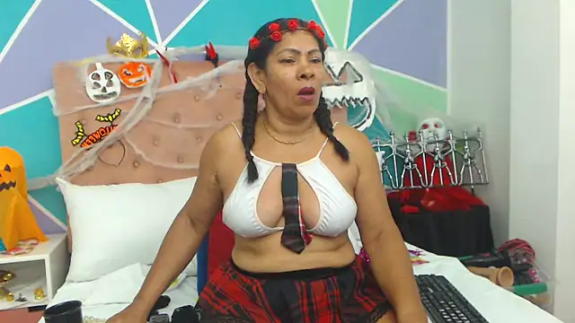 Morenaza6420 online show from 10-22-25, 09:58