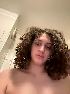 Snapshot of DreamThickCouple chatting on 01-06-26, 10:56 DreamThickCouple online show from 01-06-26, 10:56