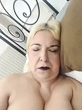 MarielaFerrer online show from 11-10-25, 12:37