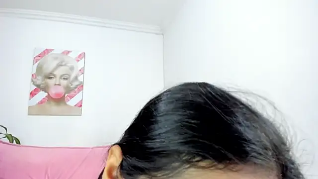 Snapshot of valeria_millers chatting on 09-30-25, 01:49 valeria millers online show from 09-30-25, 01:49