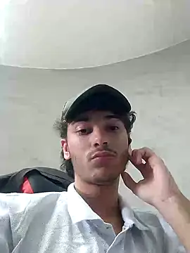zyonboy1 online show from 10-01-25, 02:01