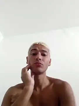 zyonboy1 online show from 01-06-26, 02:32