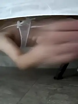 Sweet-Femboy online show from 11-15-25, 05:27