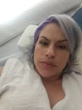 toomuchofafreak online show from 10-22-25, 02:45