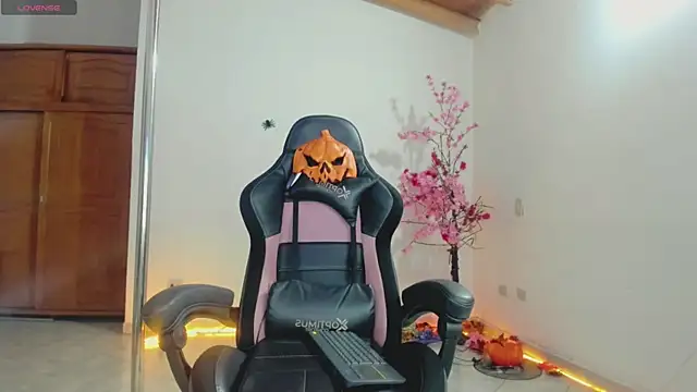 auraeroticaxxx online show from 11-01-25, 04:25