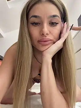 Snapshot of KaseyQuinn_ chatting on 10-29-25, 09:00 KaseyQuinn online show from 10-29-25, 09:00