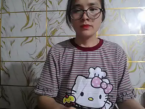 Snapshot of Lyzizi_lovely09 chatting on 06-19-26, 01:54 Lyzizi lovely09 online show from 06-19-26, 01:54