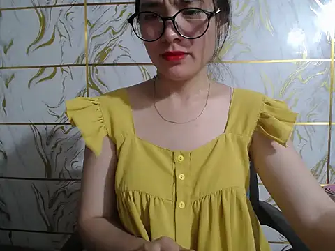 Snapshot of Lyzizi_lovely09 chatting on 06-25-26, 05:23 Lyzizi lovely09 online show from 06-25-26, 05:23