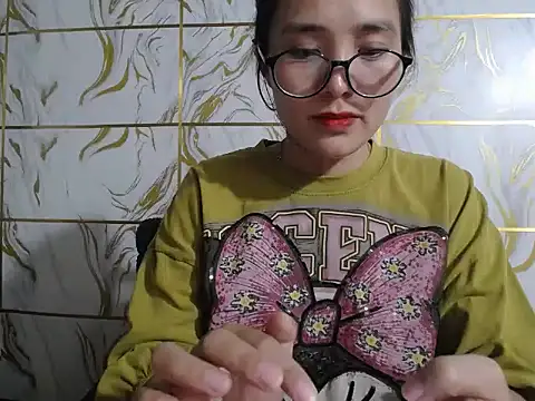 Snapshot of Lyzizi_lovely09 chatting on 07-08-26, 01:37 Lyzizi lovely09 online show from 07-08-26, 01:37