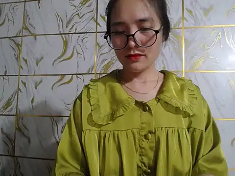 Snapshot of Lyzizi_lovely09 chatting on 07-09-26, 02:32 Lyzizi lovely09 online show from 07-09-26, 02:32