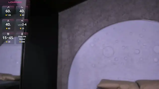 ReinaChloe online show from 02-18-26, 04:03