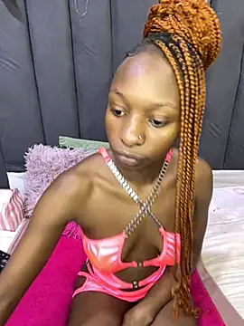 LonelyQueenxx25 online show from 06-30-26, 09:16