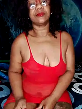 Snapshot of analgetica chatting on 10-18-25, 11:00 analgetica online show from 10-18-25, 11:00