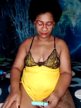 Snapshot of analgetica chatting on 11-11-25, 11:43 analgetica online show from 11-11-25, 11:43